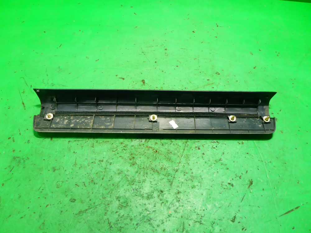 Накладка порога (внутренняя)