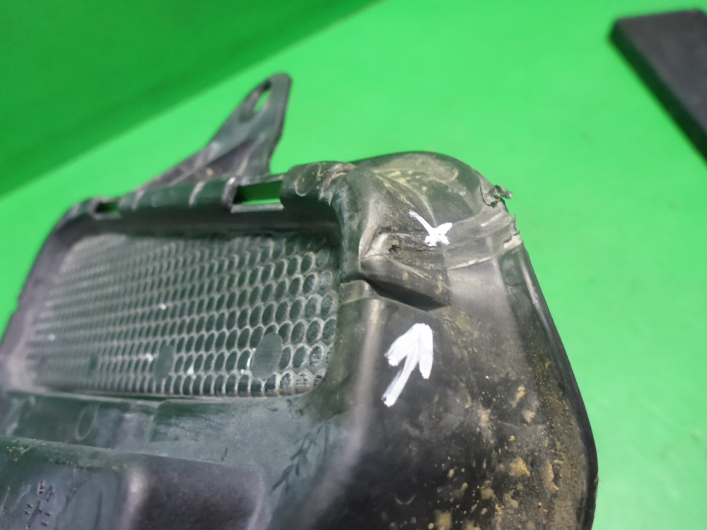 Кронштейн фары противотуманной левой