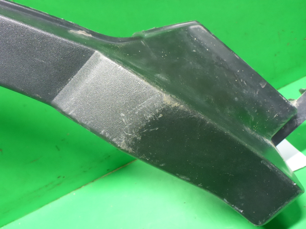 Накладка заднего крыла правого