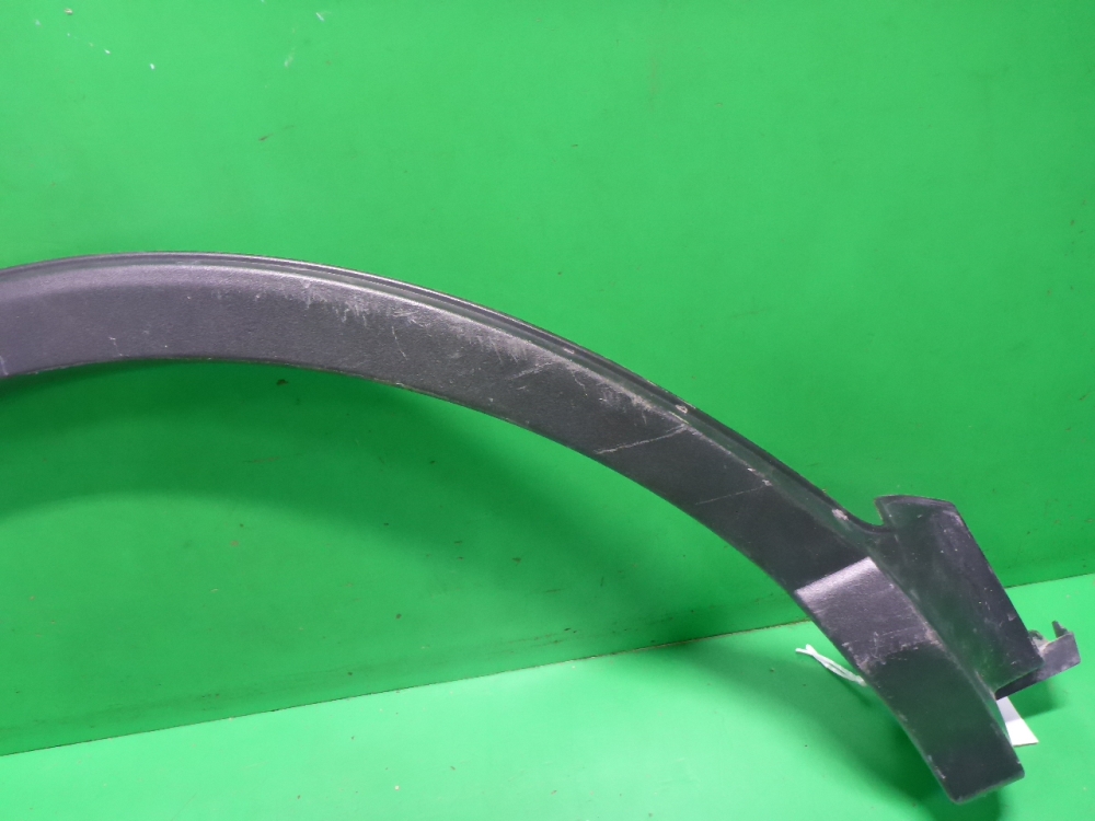 Накладка заднего крыла правого