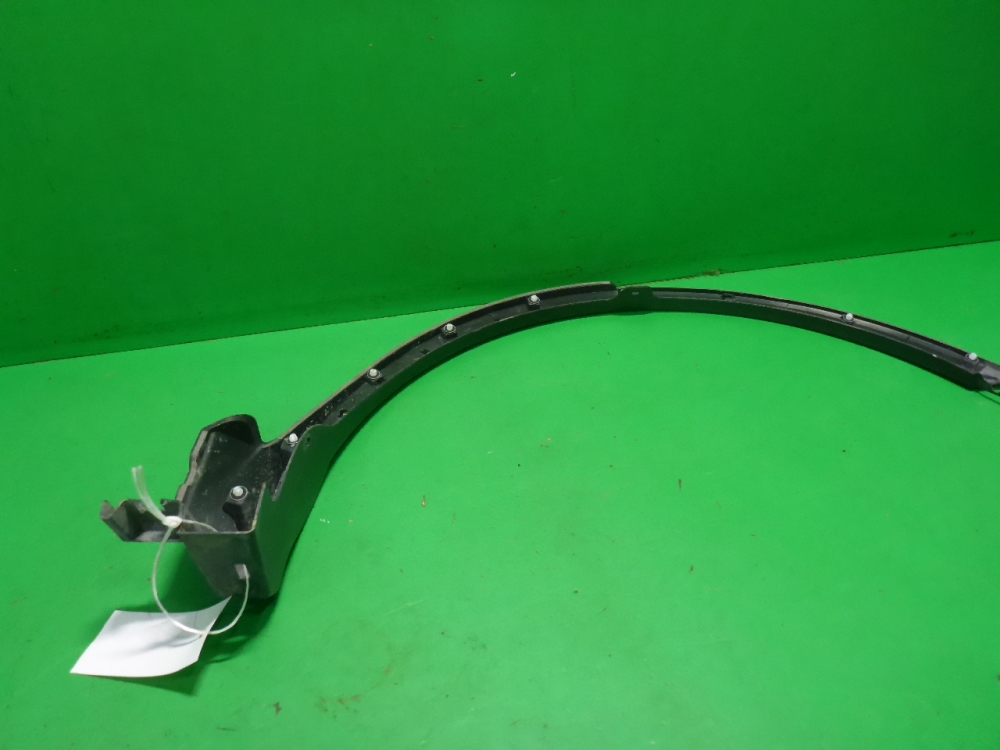 Накладка заднего крыла правого