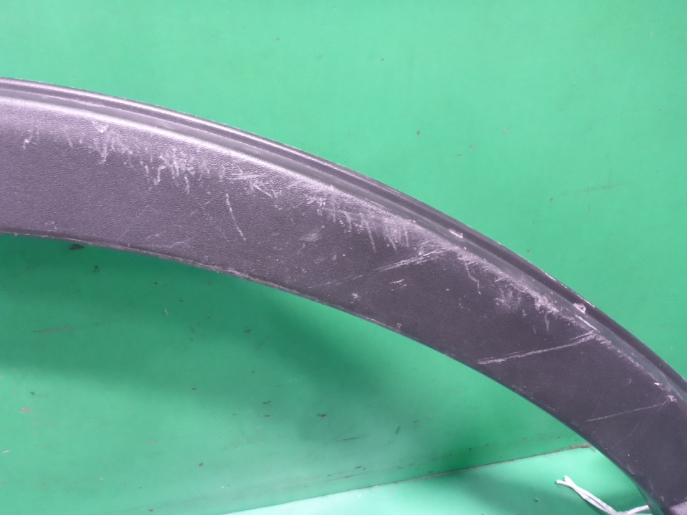 Накладка заднего крыла правого