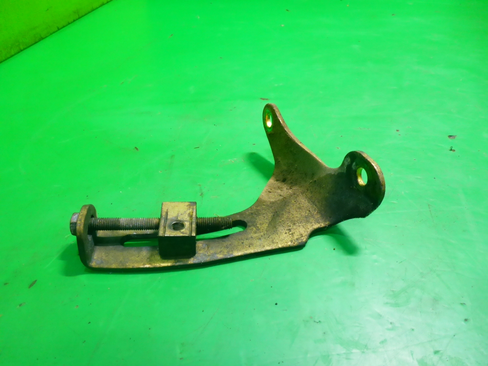 Кронштейн генератора