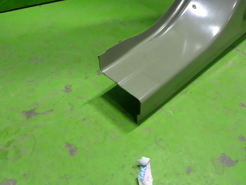 Кузовной элемент