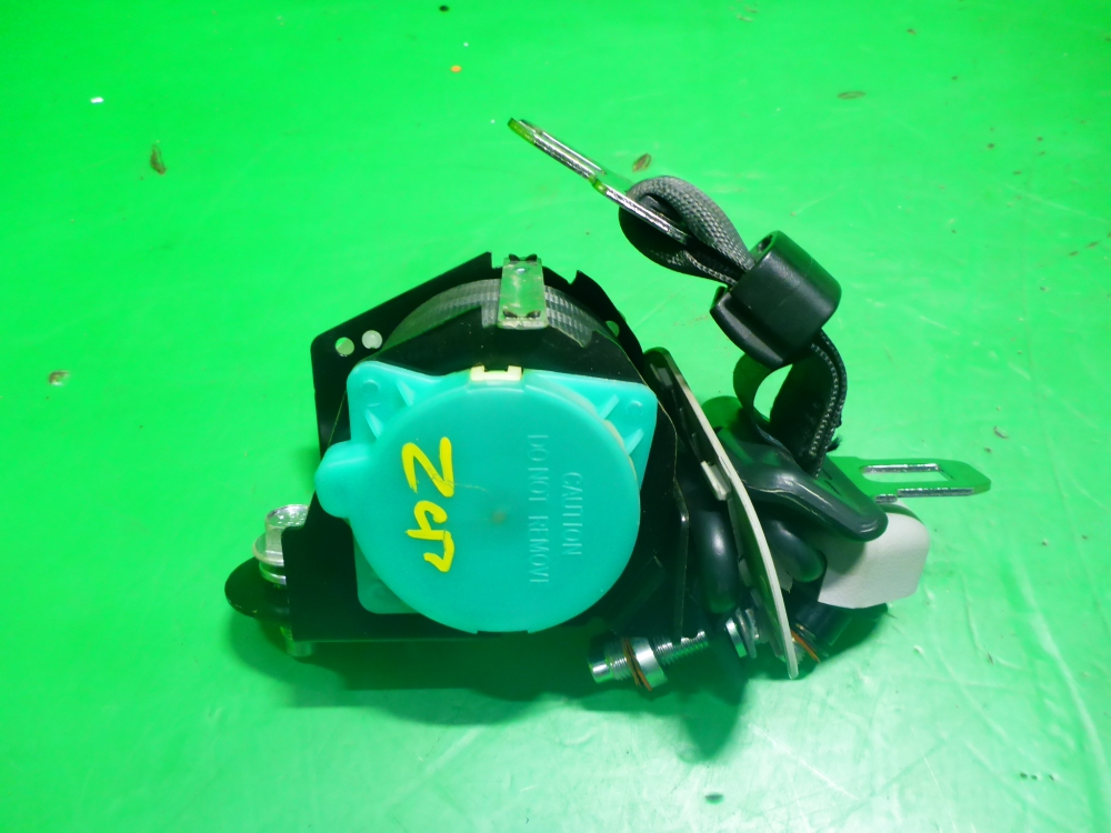 Ремень безопасности