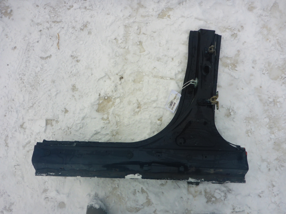 Порог со стойкой левый