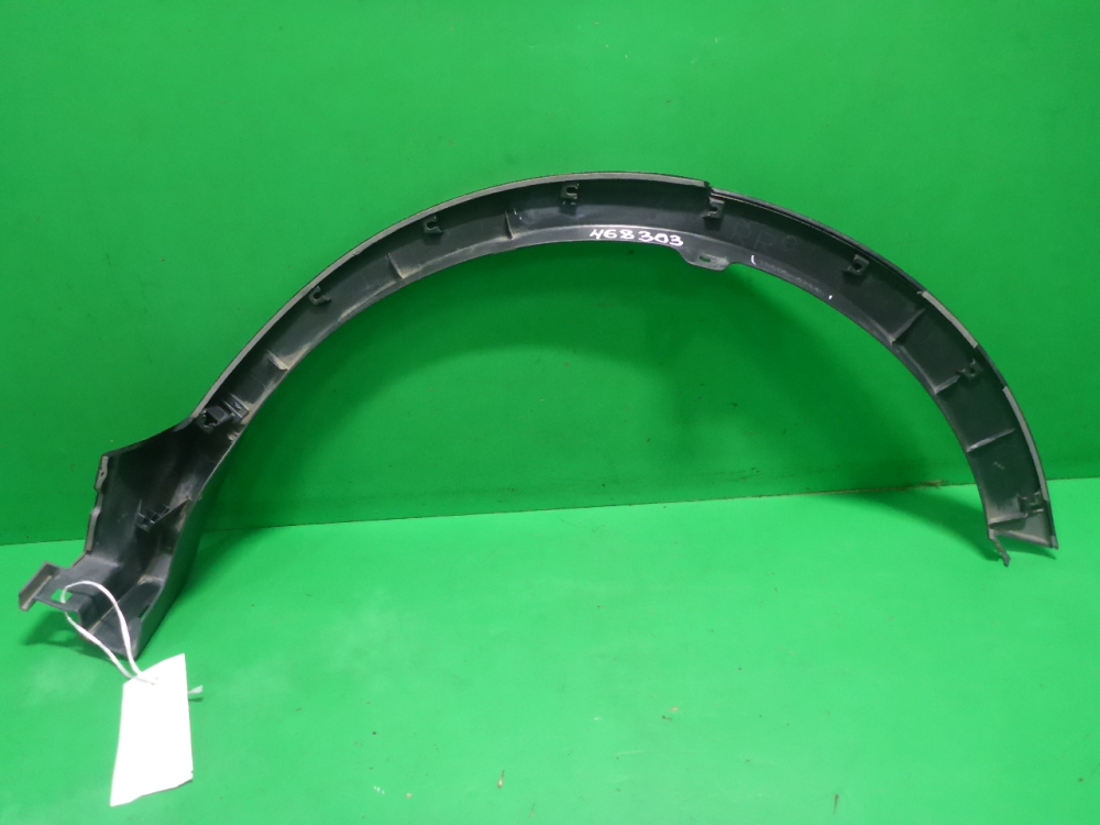 Накладка заднего крыла правого