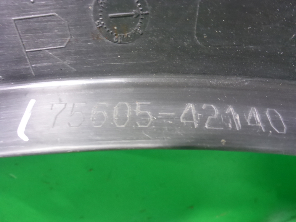 Накладка заднего крыла правого