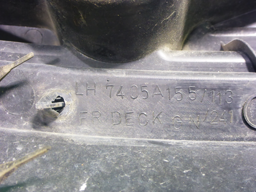 Решетка стеклоочистителей (Жабо)