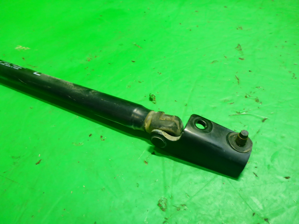 Амортизатор двери багажника