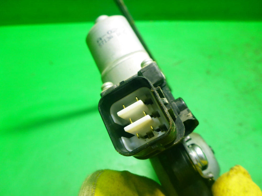 Стеклоподъемник электр. передний левый