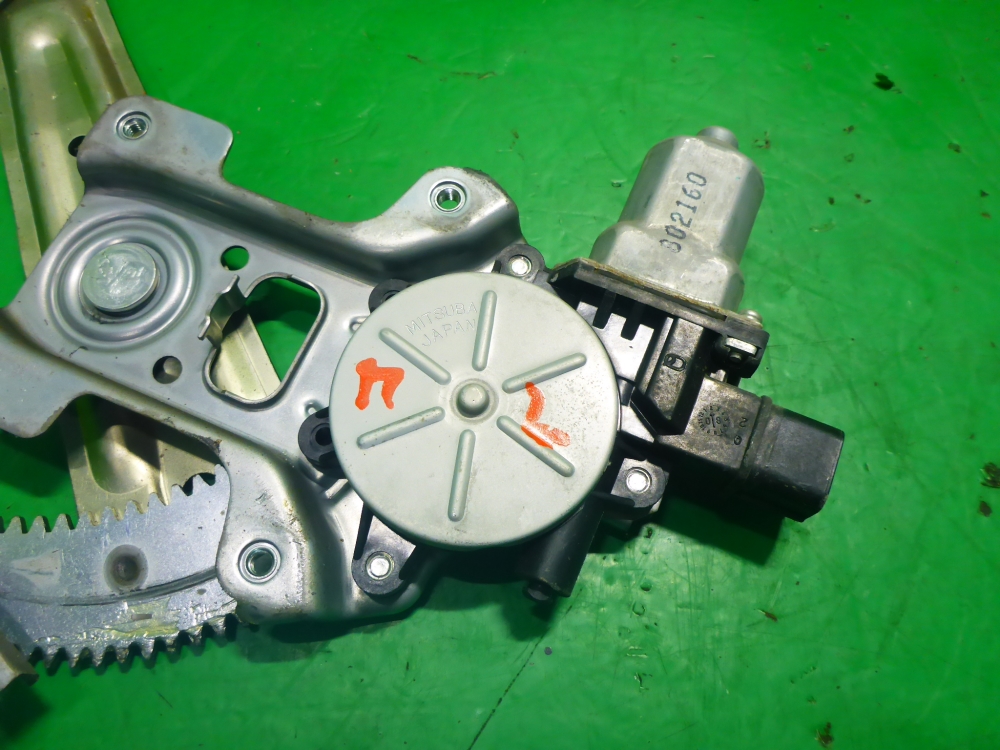 Стеклоподъемник электр. передний левый