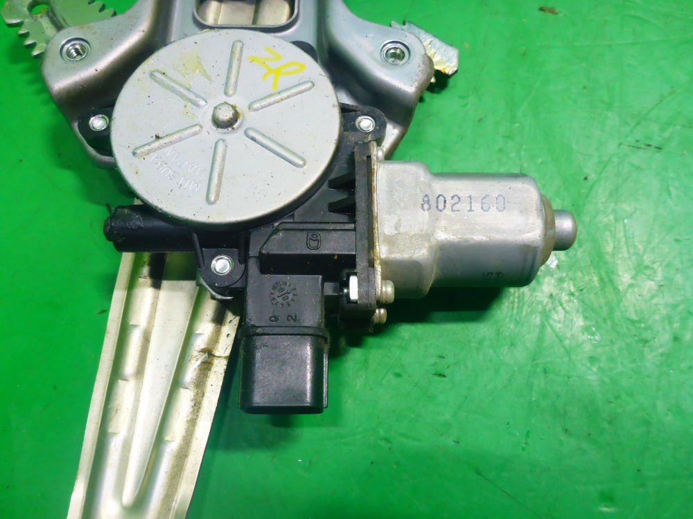 Стеклоподъемник электр. задний правый