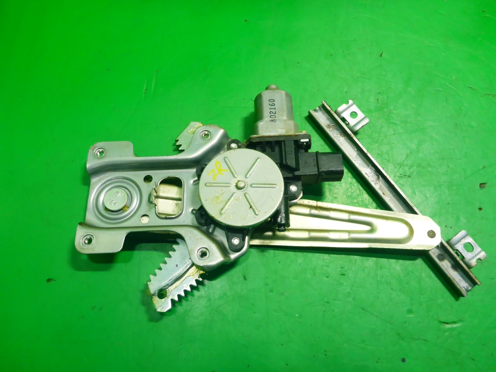 Стеклоподъемник электр. задний правый