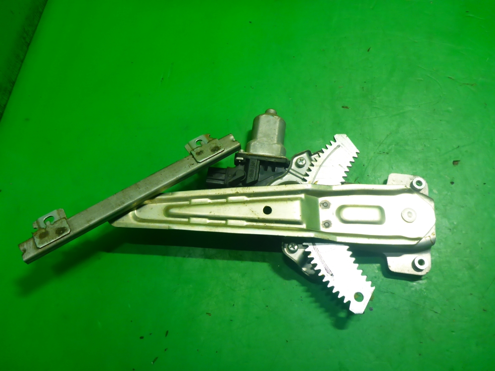 Стеклоподъемник электр. задний правый