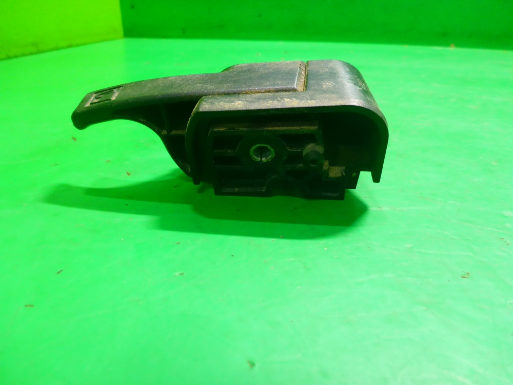 Ручка открывания лючка бензобака