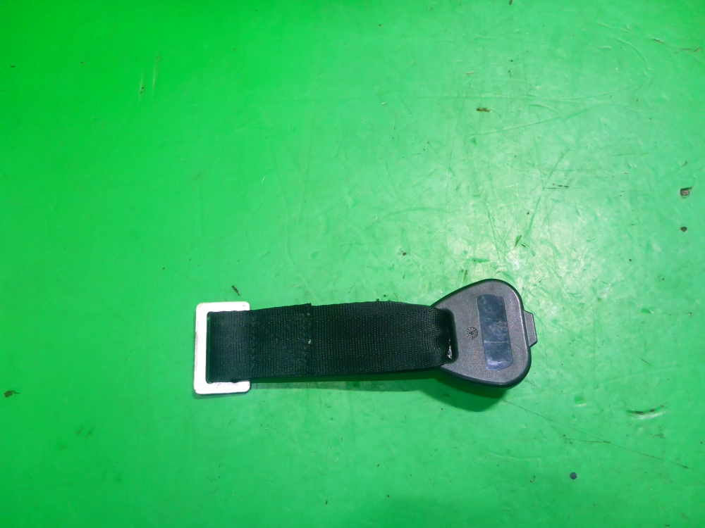 Ответная часть ремня безопасности