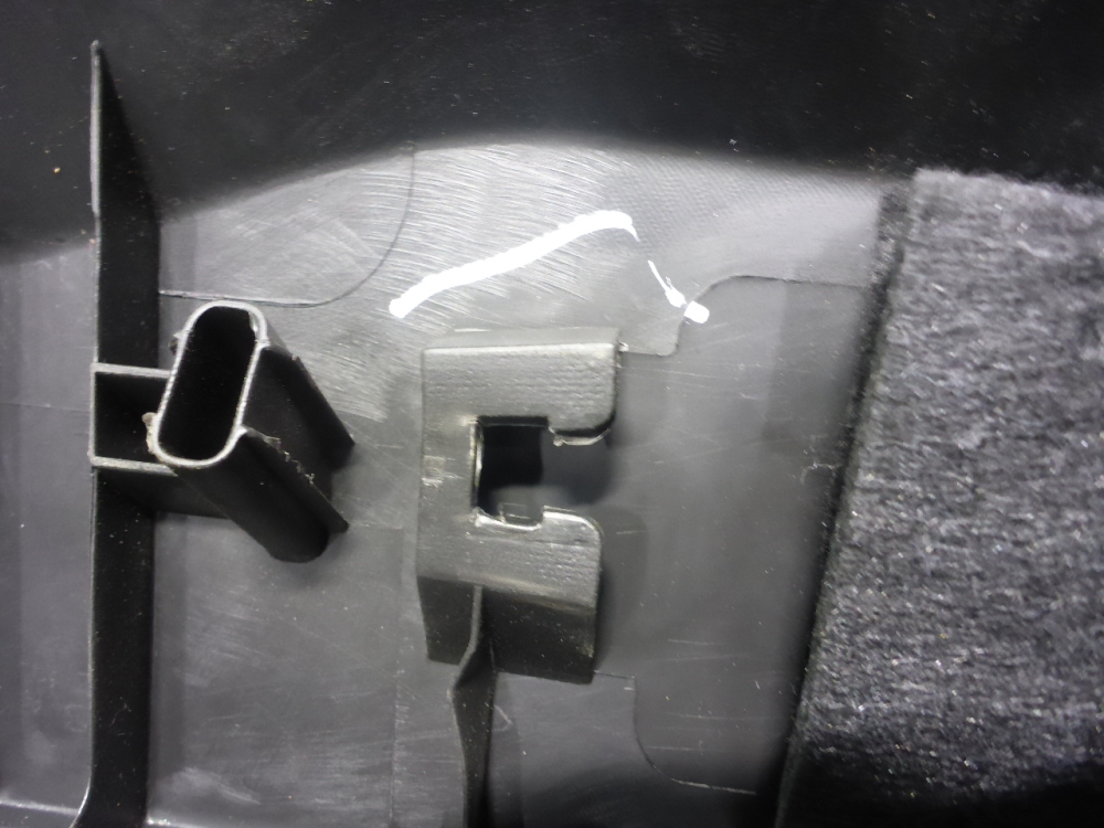 Обшивка багажника