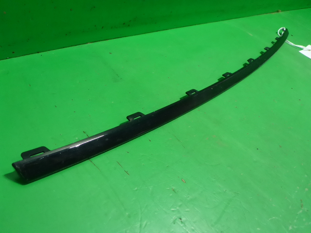 Накладка на решетку