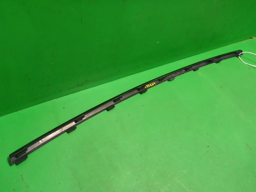 Накладка на решетку