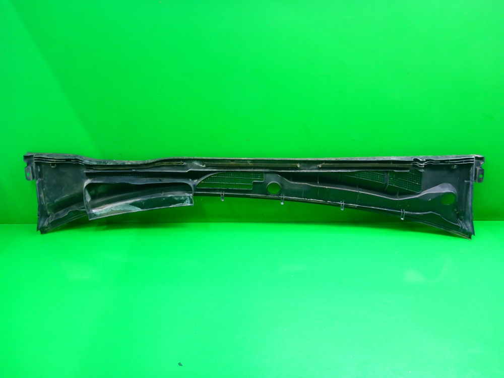 Решетка стеклоочистителей (Жабо)