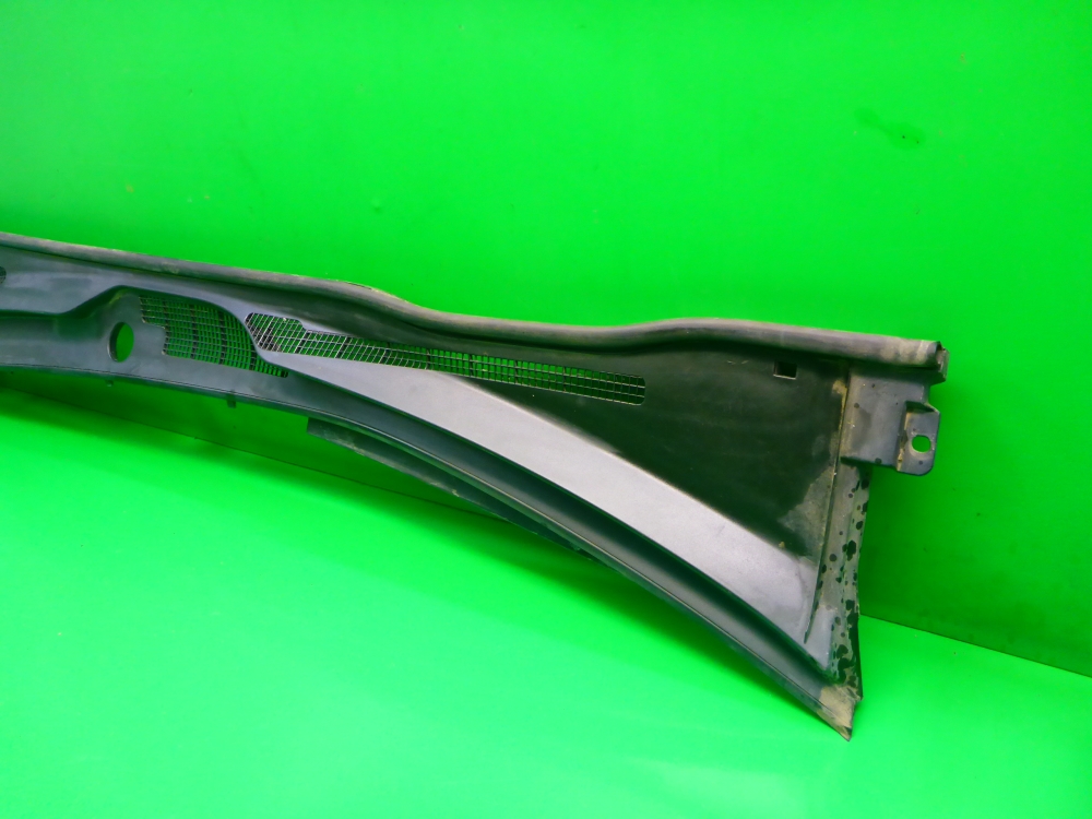 Решетка стеклоочистителей (Жабо)