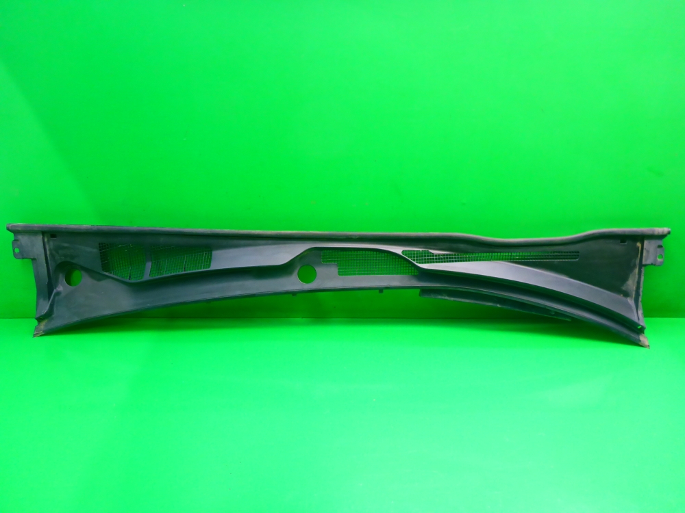 Решетка стеклоочистителей (Жабо)