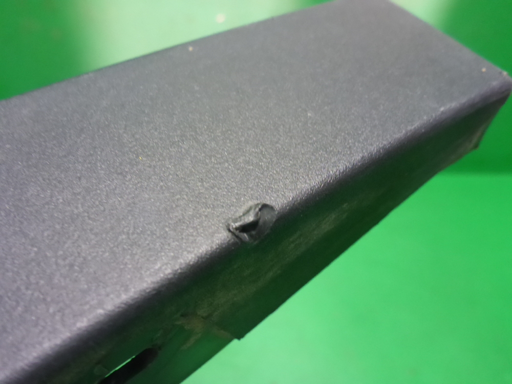 Накладка заднего крыла правого