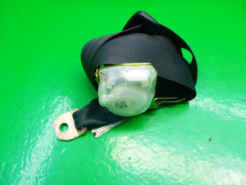 Ремень безопасности