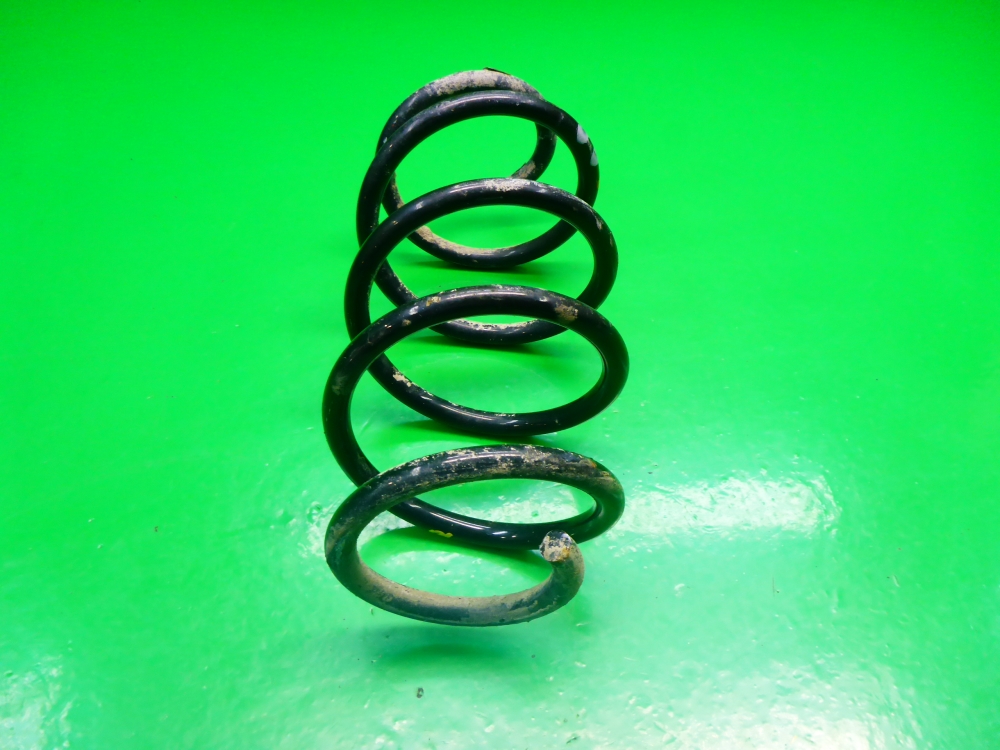 Пружина передняя