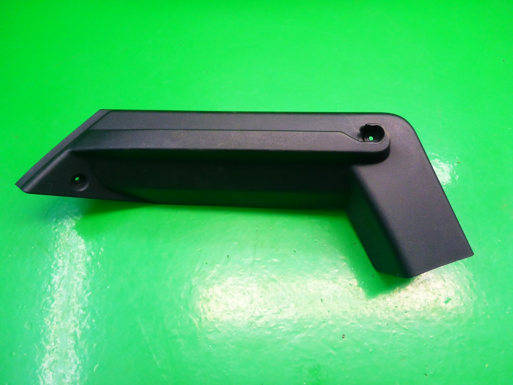 Держатель задней полки