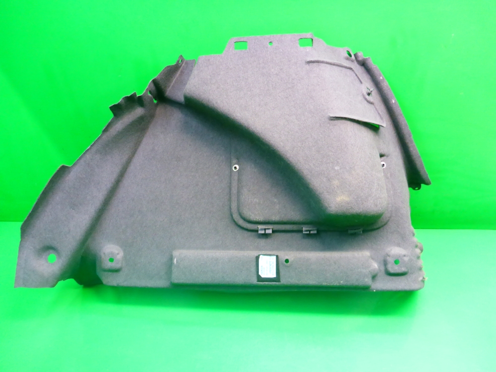 Обшивка багажника