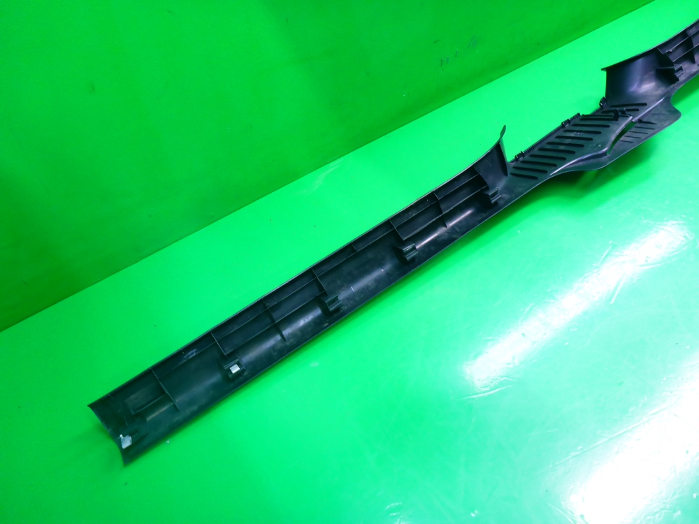 Накладка порога (внутренняя)