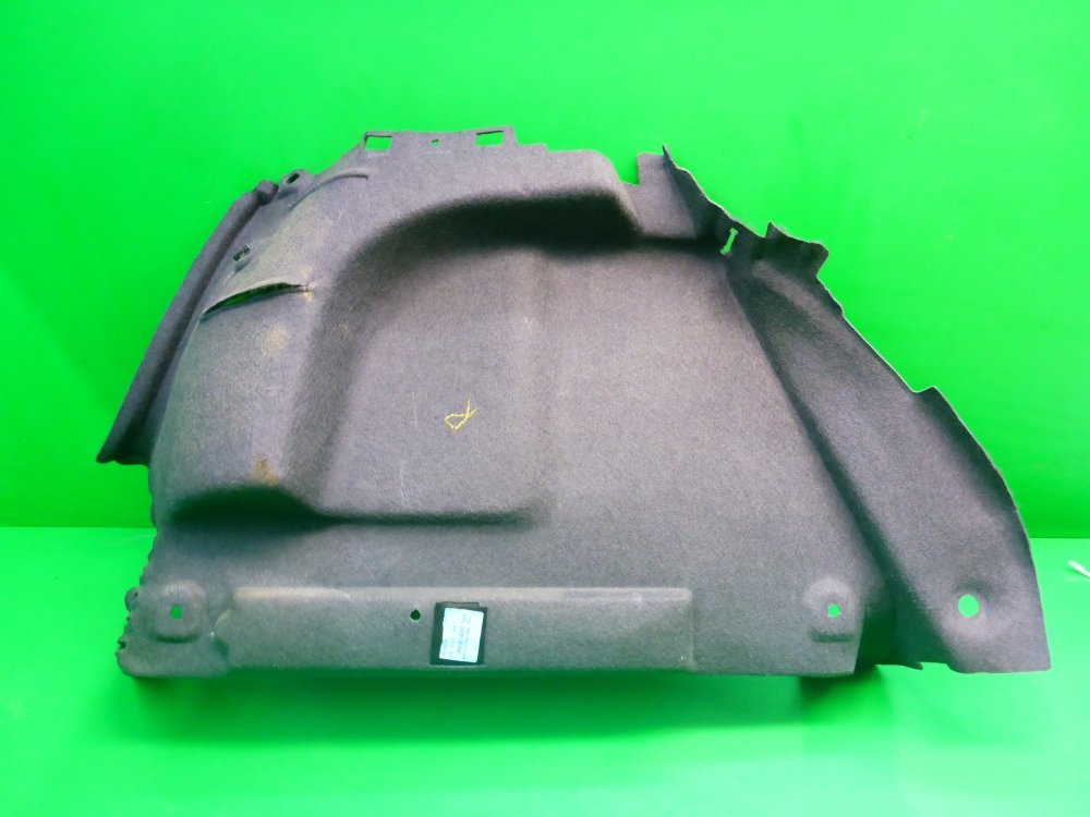 Обшивка багажника