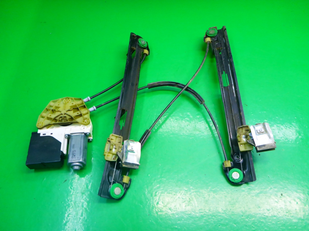 Стеклоподъемник электр. передний правый