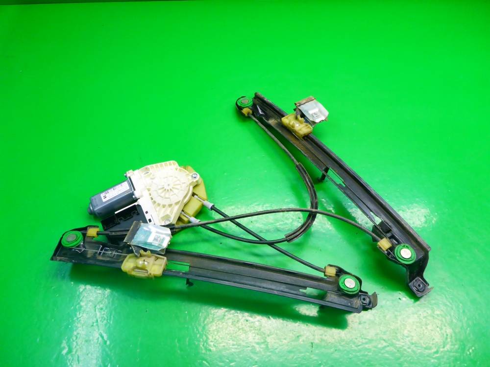 Стеклоподъемник электр. передний левый