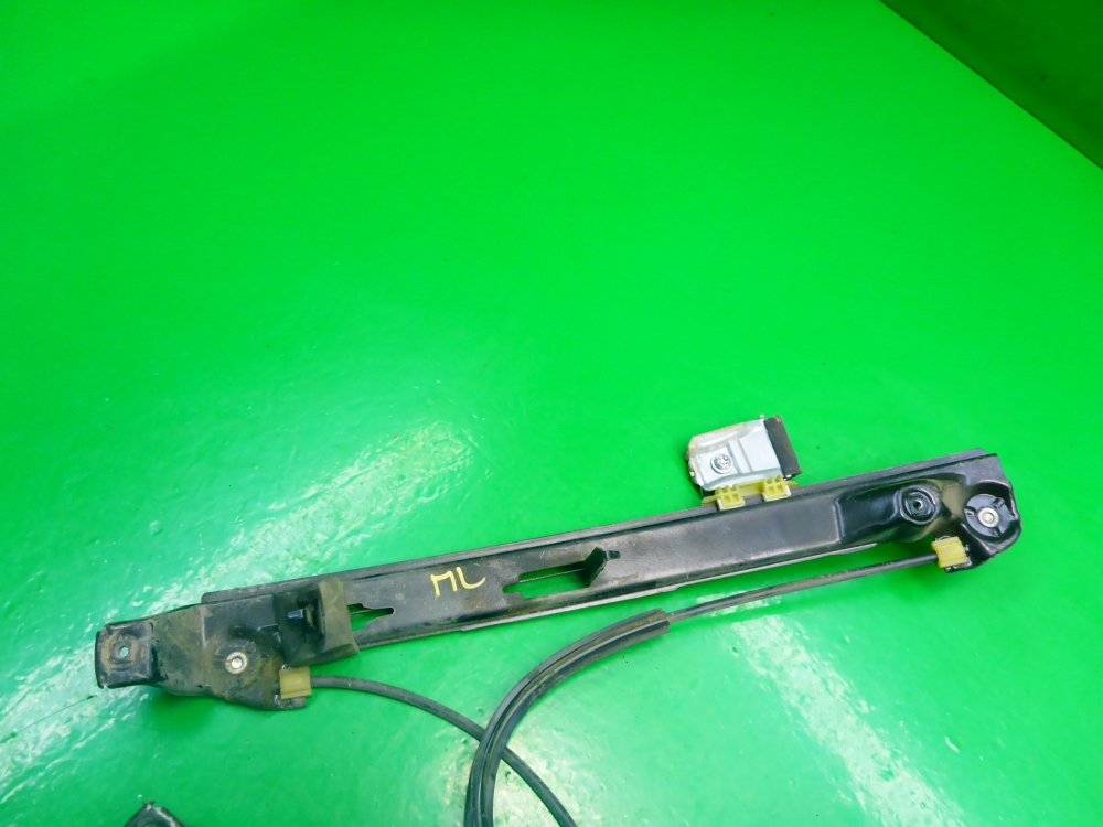 Стеклоподъемник электр. передний левый