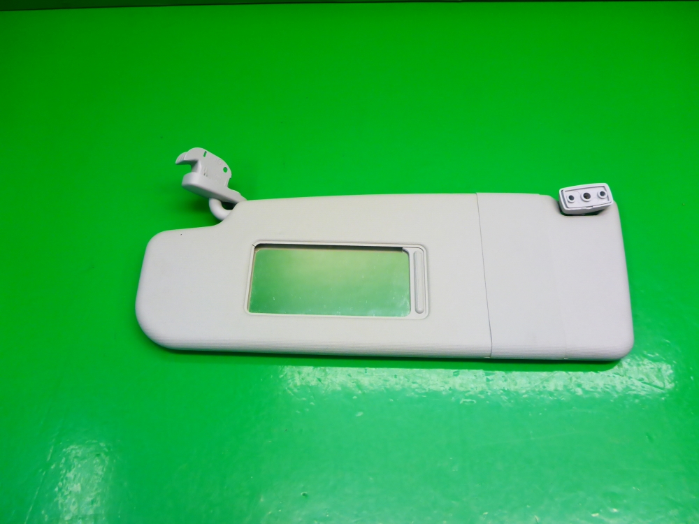 Козырек солнцезащитный