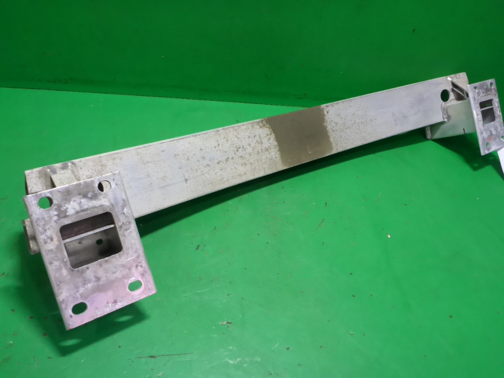 Усилитель заднего бампера