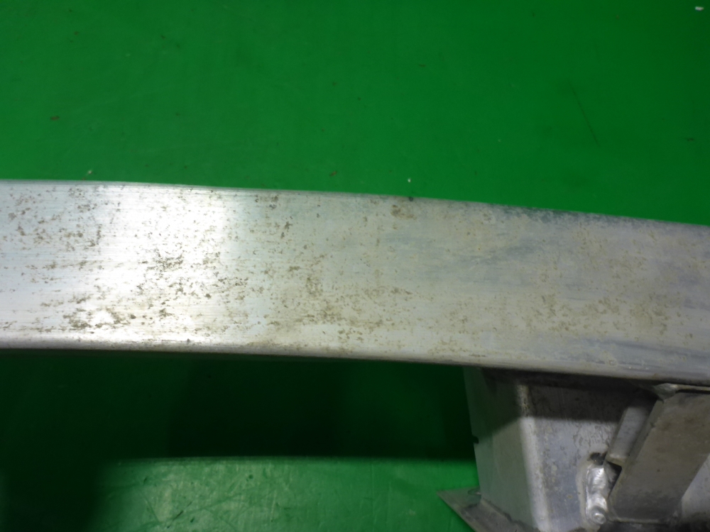 Усилитель заднего бампера