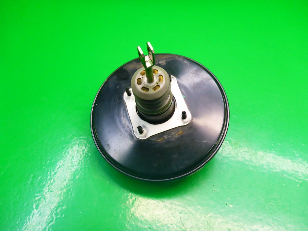 Усилитель тормозов вакуумный