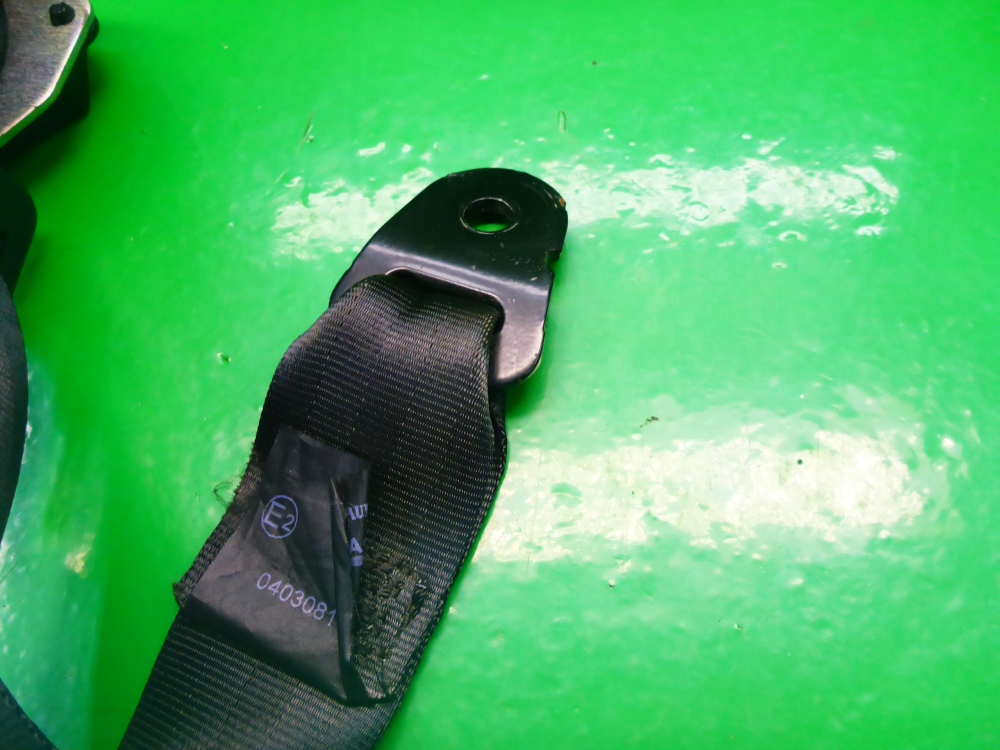 Ремень безопасности