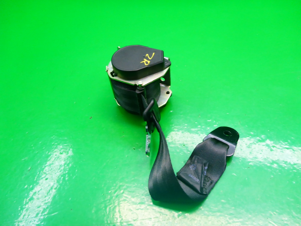 Ремень безопасности