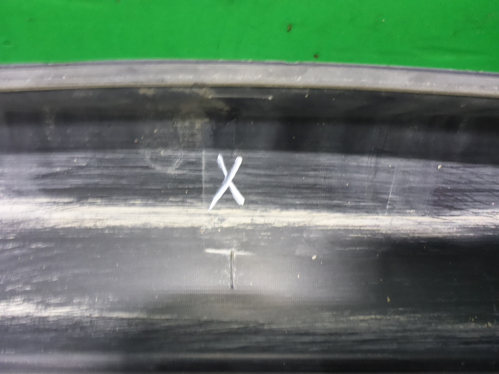 Накладка двери передней правой