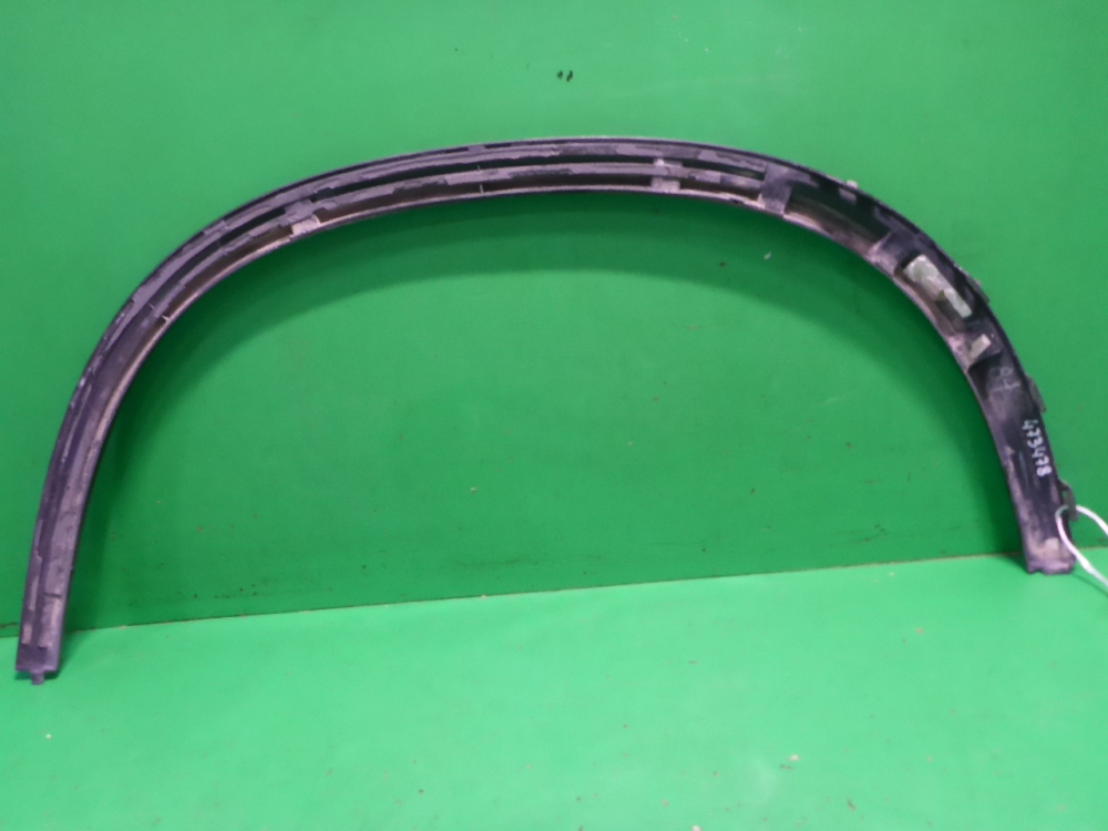 Накладка заднего крыла правого