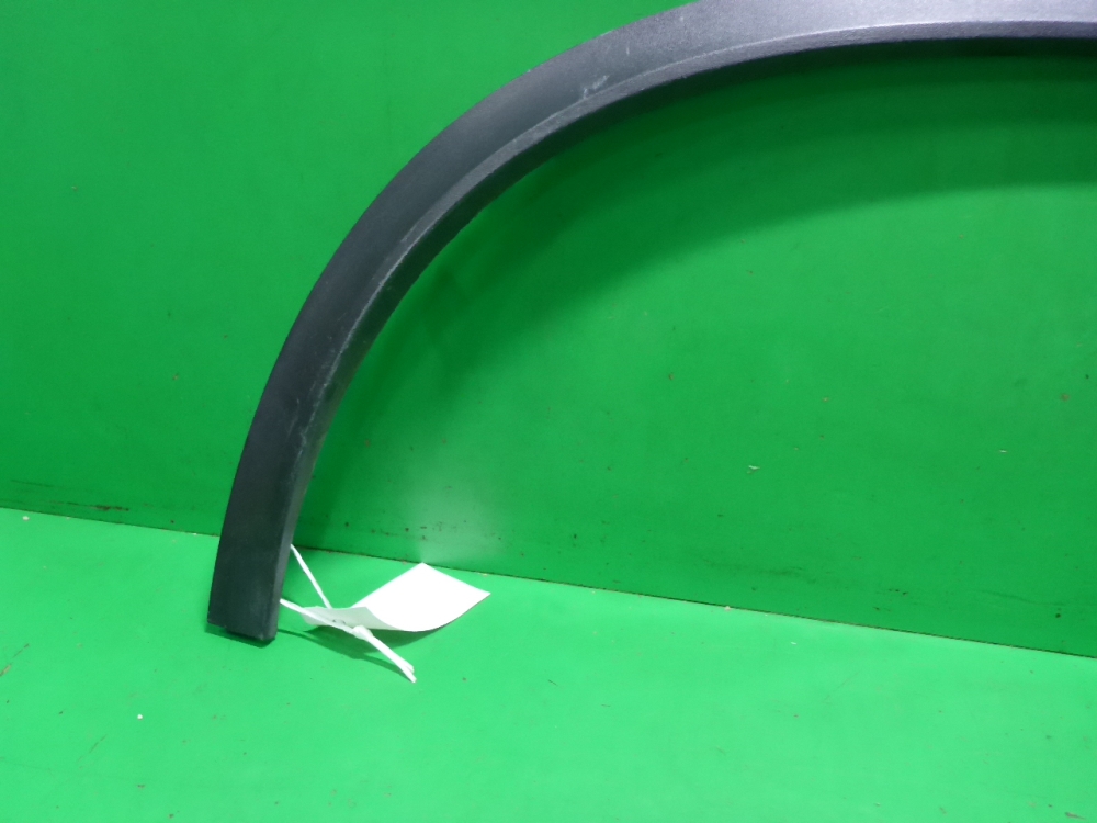 Накладка заднего крыла правого