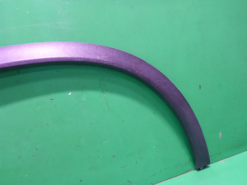 Накладка заднего крыла правого