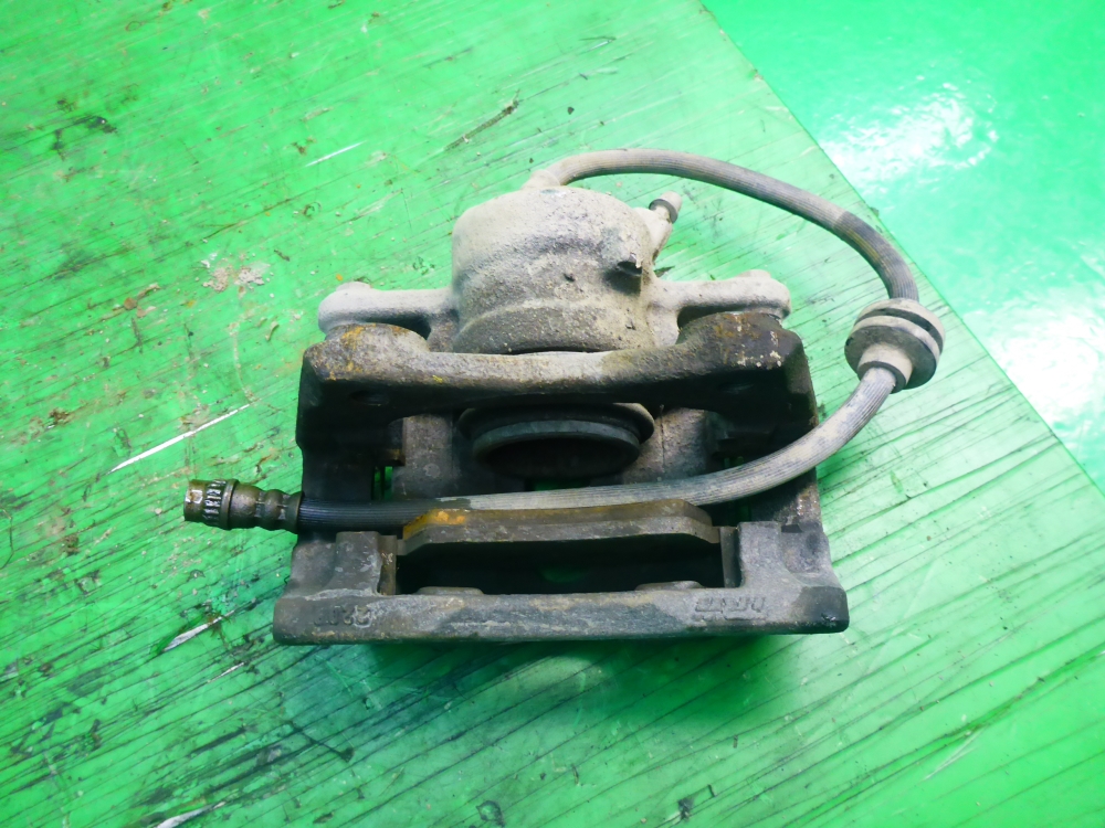 Суппорт передний правый