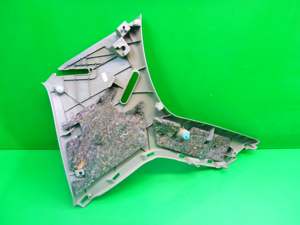 Обшивка багажника