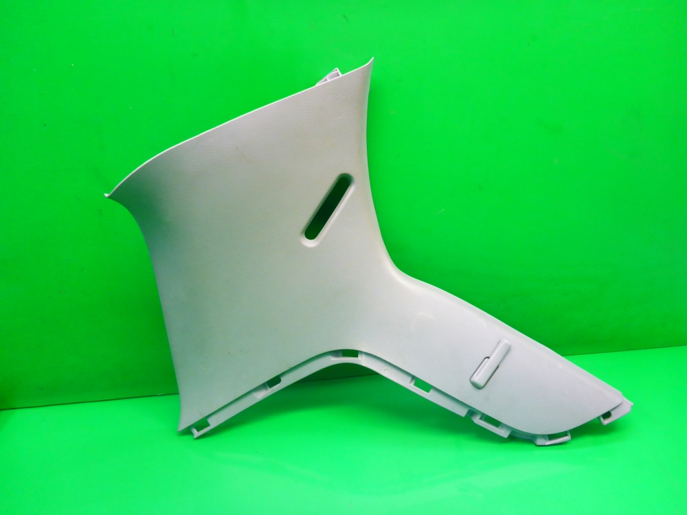 Обшивка багажника